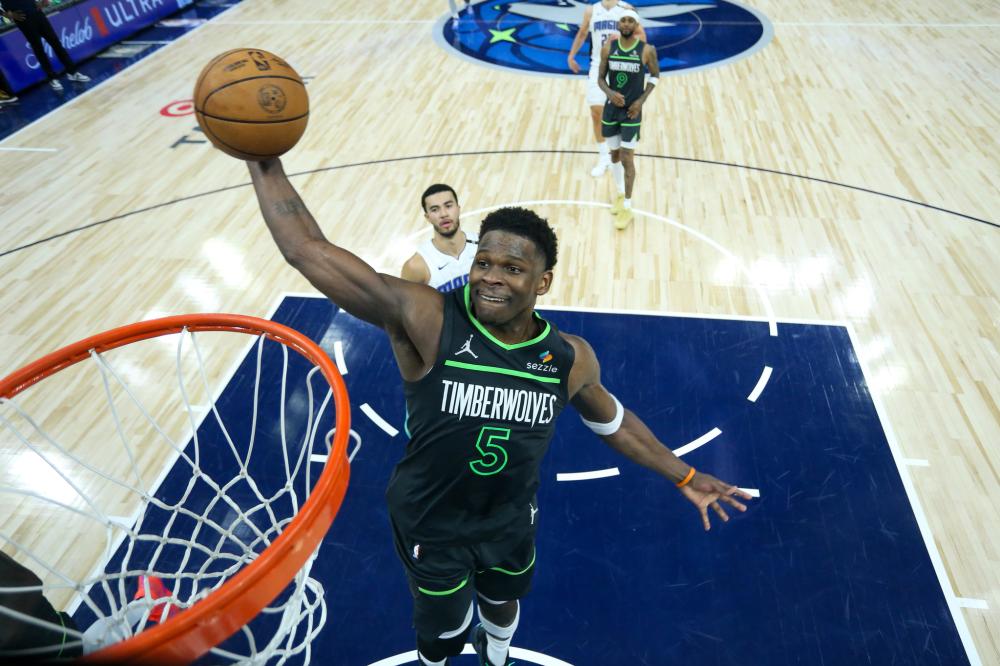 通过观察他 通过观察他