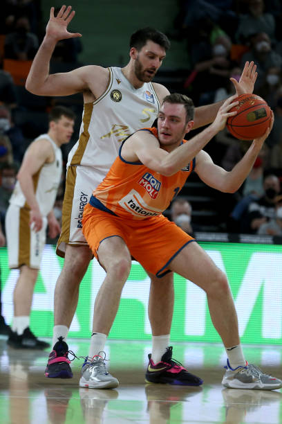 未能就年薪 未能就年薪