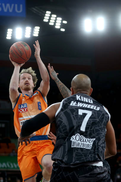 数据驱动的 数据驱动的