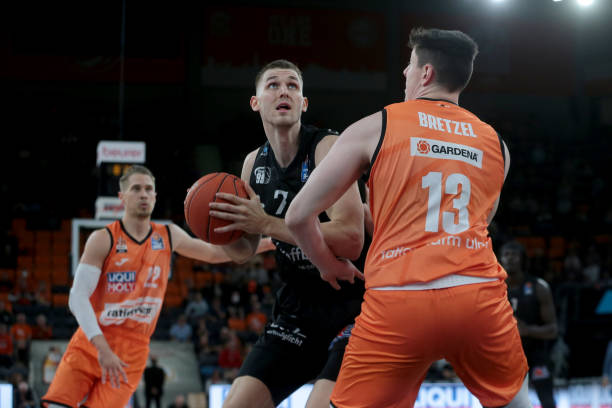 随着陈幸同 随着陈幸同